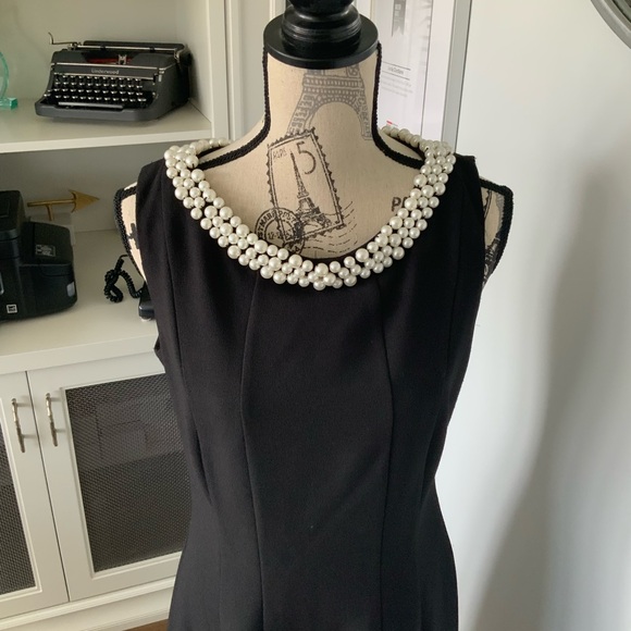 KARL LAGERFELD PARIS Pearl Neckline Black Sleeveless Dress Size 10 BRAND NEW - Picture 6 of 12